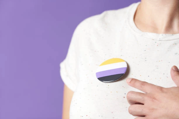 5 Unique Brooches to Add Flair to Any Outfit